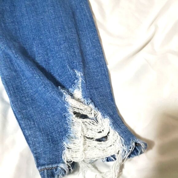 " Destroyed "and "Trashed" Style Cropped Jeans Raw Hem Size 14 - Picture 9 of 10